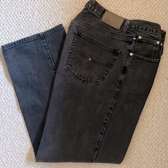 Tommy Hilfiger, Men’s Jeans, 34W x 32L - Picture 3 of 3